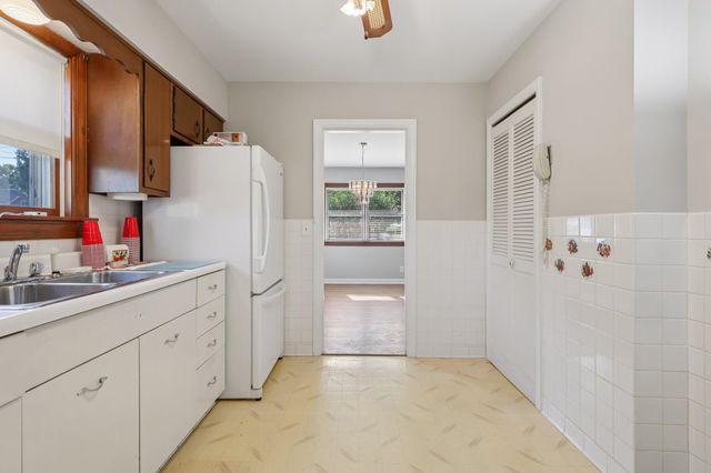 2666 Vanderen Drive, Lakeside Park, KY 41017