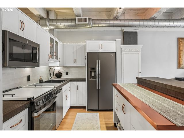 416 Nw 13TH Ave 204, Portland, OR 97209