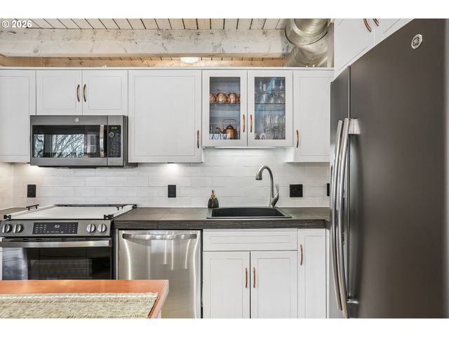 416 Nw 13TH Ave 204, Portland, OR 97209