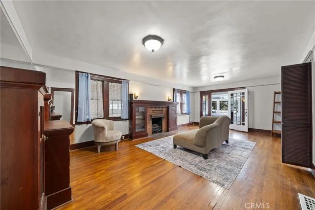 310 North Pacific Coast Highway, Redondo Beach, CA 90277