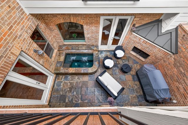71 Mill Point Place, The Woodlands, TX 77380