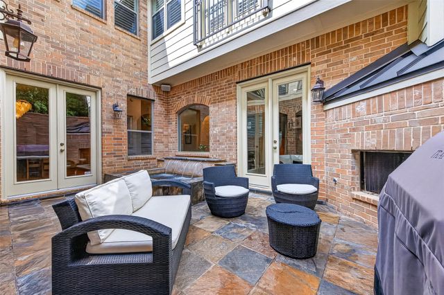 71 Mill Point Place, The Woodlands, TX 77380