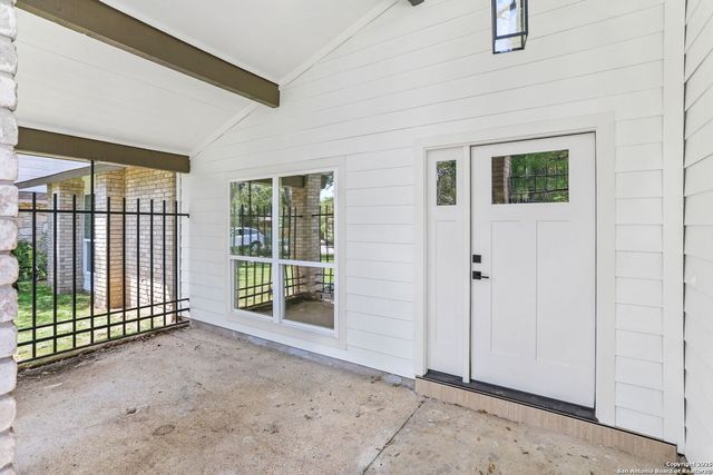 9247 Braswell St, San Antonio, TX 78254