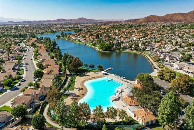 30429 Meadow Run Place, Menifee, CA 92584