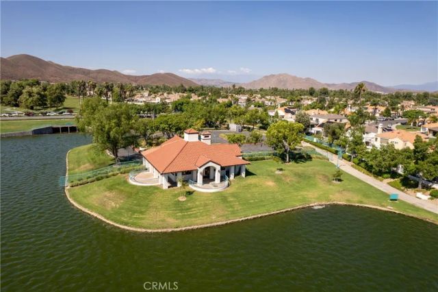 30429 Meadow Run Place, Menifee, CA 92584