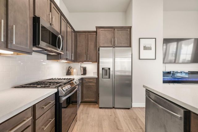 726 Carriage Knolls Drive, Houston, TX 77008