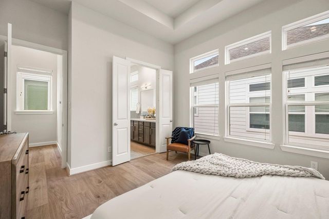 726 Carriage Knolls Drive, Houston, TX 77008