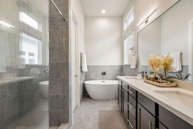 726 Carriage Knolls Drive, Houston, TX 77008