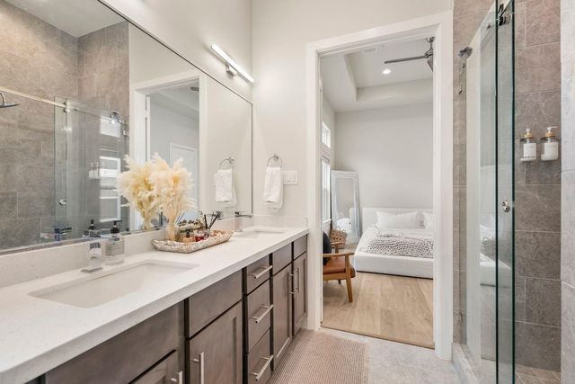 726 Carriage Knolls Drive, Houston, TX 77008