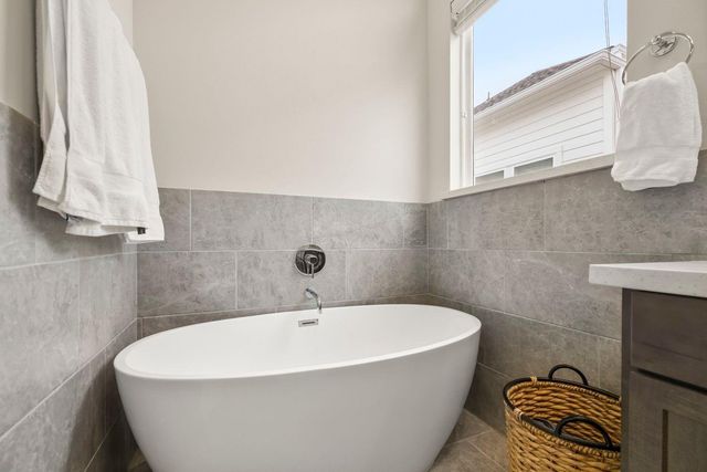 726 Carriage Knolls Drive, Houston, TX 77008