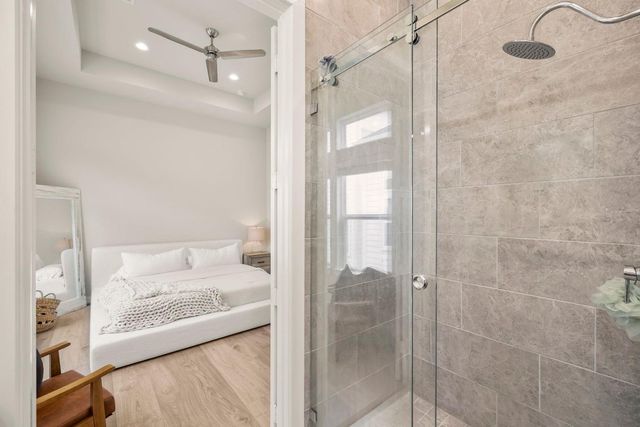 726 Carriage Knolls Drive, Houston, TX 77008