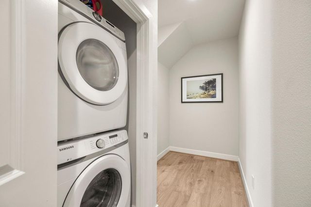 726 Carriage Knolls Drive, Houston, TX 77008