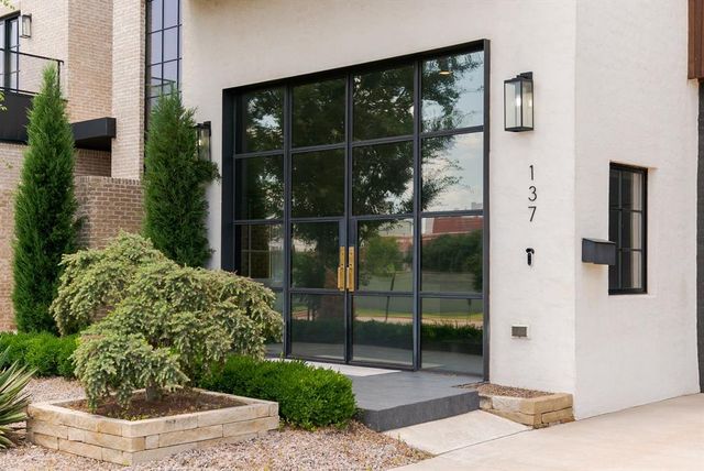 137 NE 14th Street, Oklahoma City, OK 73104