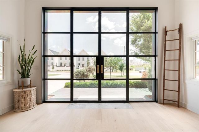 137 NE 14th Street, Oklahoma City, OK 73104