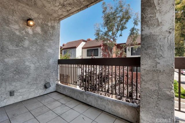 230 Bethany Road 211, Burbank, CA 91504