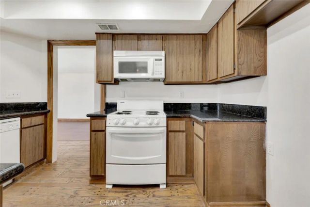 230 Bethany Road 211, Burbank, CA 91504