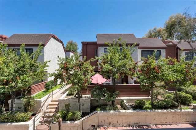 230 Bethany Road 211, Burbank, CA 91504