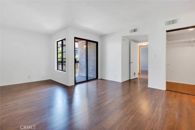 230 Bethany Road 211, Burbank, CA 91504