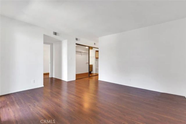 230 Bethany Road 211, Burbank, CA 91504