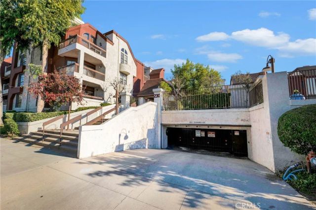 230 Bethany Road 211, Burbank, CA 91504