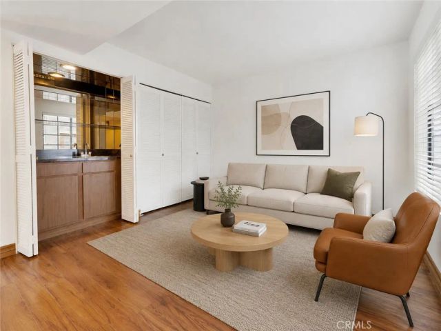 230 Bethany Road 211, Burbank, CA 91504