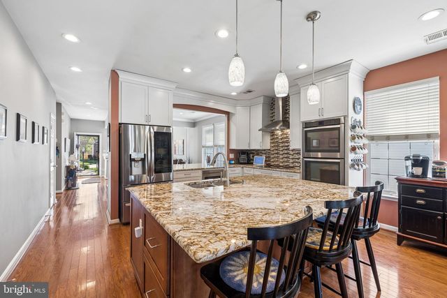 17322 FOUR SEASONS DR, Dumfries, VA 22025