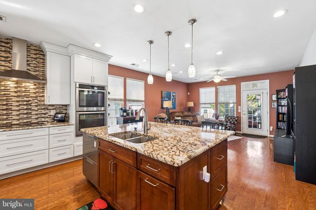 17322 FOUR SEASONS DR, Dumfries, VA 22025