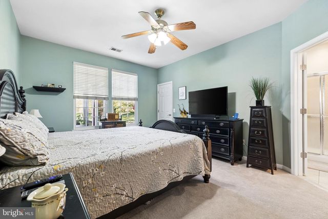 17322 FOUR SEASONS DR, Dumfries, VA 22025