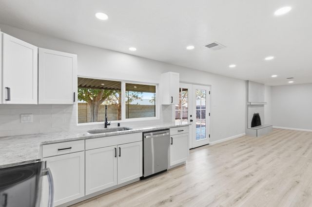 11224 Nassau Drive NE, Albuquerque, NM 87111