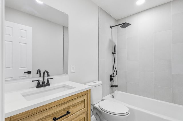 11224 Nassau Drive NE, Albuquerque, NM 87111