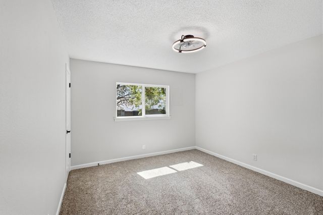 11224 Nassau Drive NE, Albuquerque, NM 87111