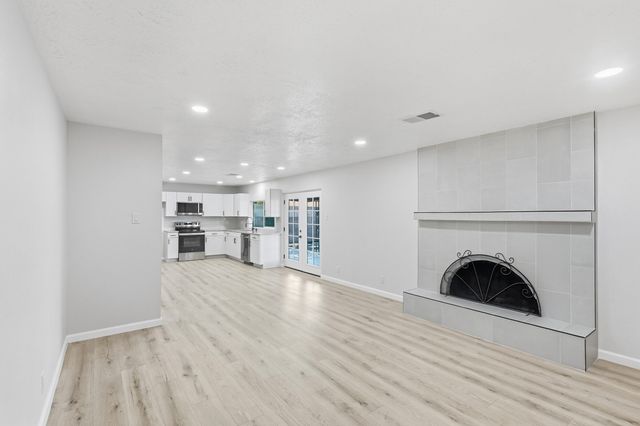 11224 Nassau Drive NE, Albuquerque, NM 87111