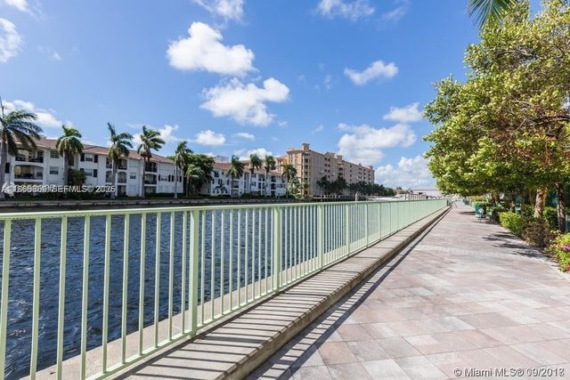 3000 NE 188th Street 706, Aventura, FL 33180