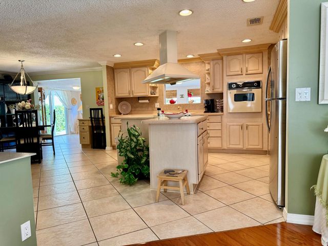 231 NW 53rd Court, Deerfield Beach, FL 33064