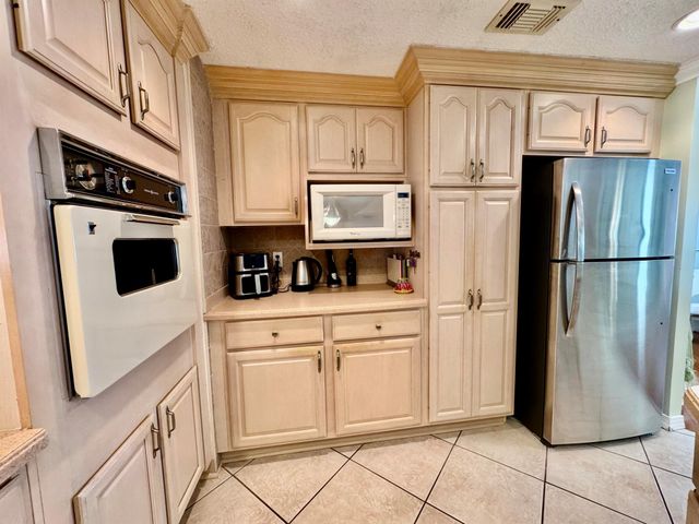 231 NW 53rd Court, Deerfield Beach, FL 33064