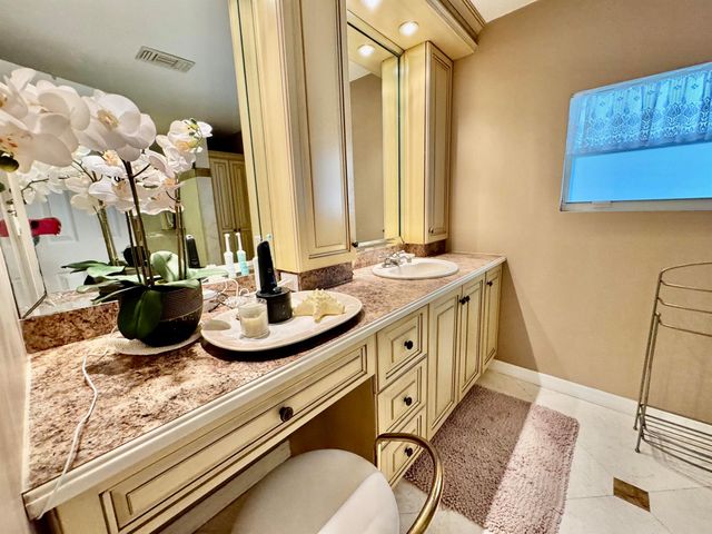 231 NW 53rd Court, Deerfield Beach, FL 33064