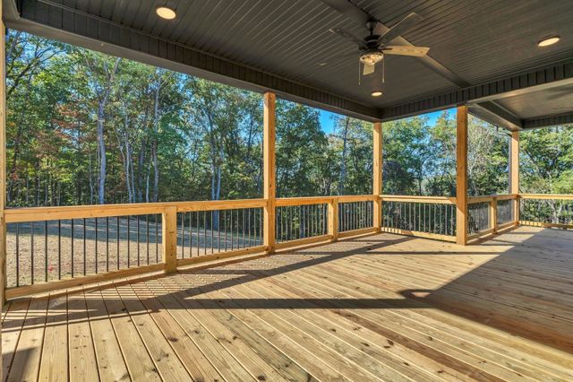 1000 Hogans Branch Rd, Hendersonville, TN 37075