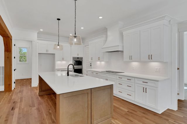 1000 Hogans Branch Rd, Hendersonville, TN 37075