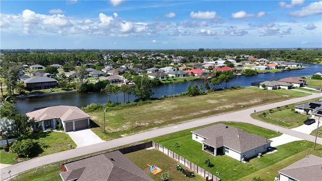 2412 NW 25th TER, Cape Coral, FL 33993