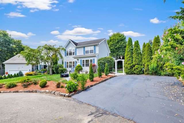 18 Kathryn Drive, Bridgeport, CT 06610