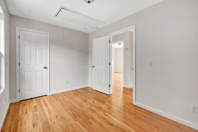 18 Kathryn Drive, Bridgeport, CT 06610