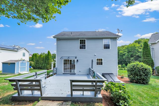 18 Kathryn Drive, Bridgeport, CT 06610