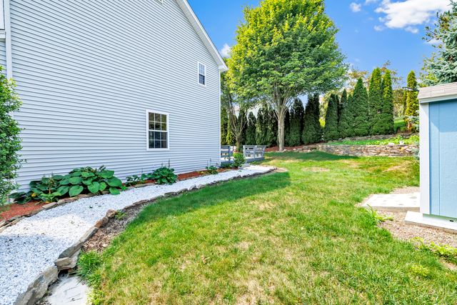 18 Kathryn Drive, Bridgeport, CT 06610