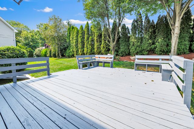 18 Kathryn Drive, Bridgeport, CT 06610