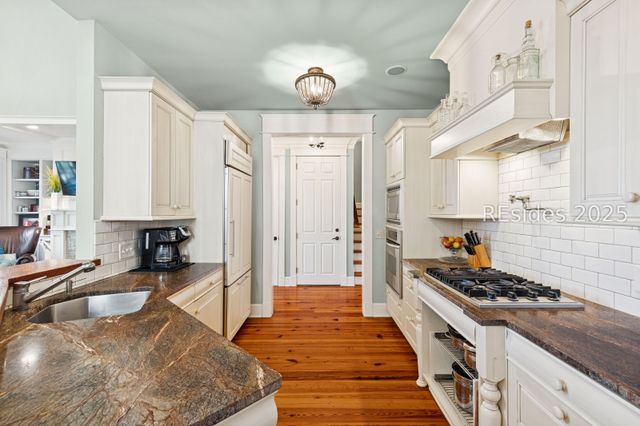 50 Broad Pointe Dr, Hilton Head Island, SC 29926