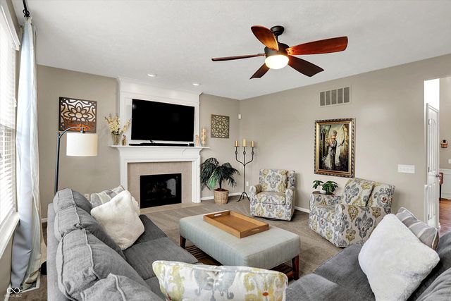 14348 Chariots Whisper Drive, Carmel, IN 46074