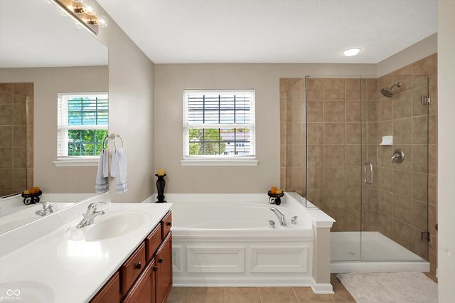 14348 Chariots Whisper Drive, Carmel, IN 46074