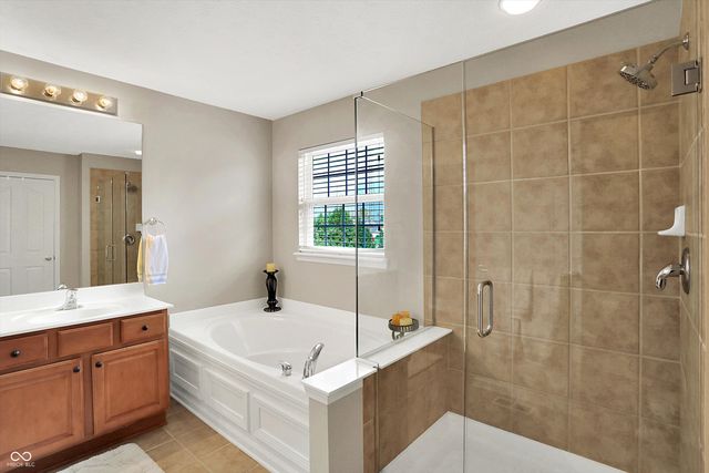 14348 Chariots Whisper Drive, Carmel, IN 46074