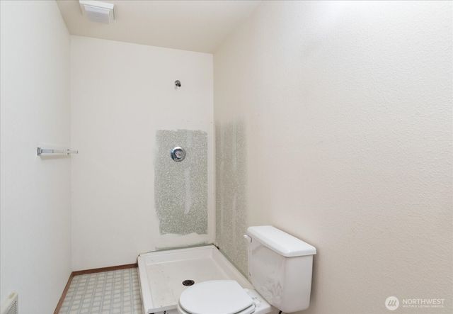 2047 Pine Wood Way, Oak Harbor, WA 98277