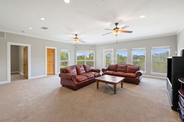 4921 Creek Meadow CV, Spicewood, TX 78669